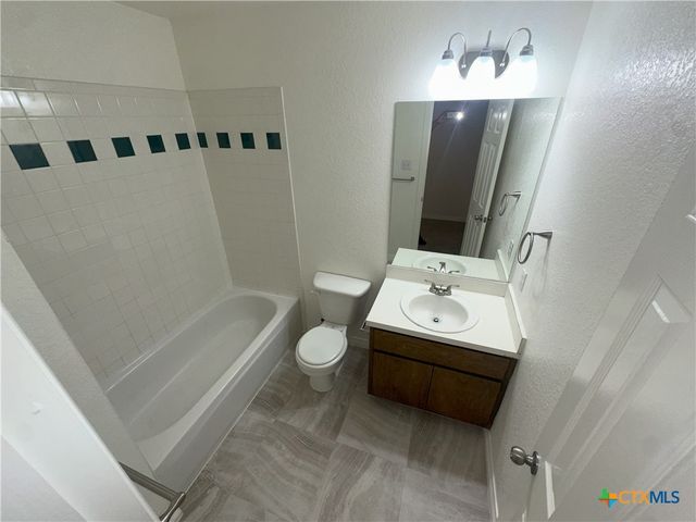 3204 Pecan Valley Drive, Temple, TX 76502
