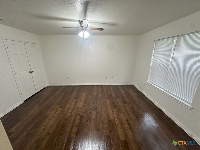 3204 Pecan Valley Drive, Temple, TX 76502