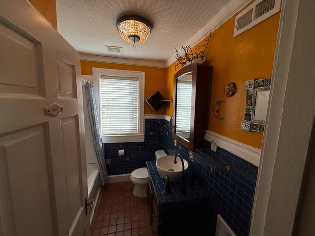 313 W Old Hickory Blvd, Madison, TN 37115