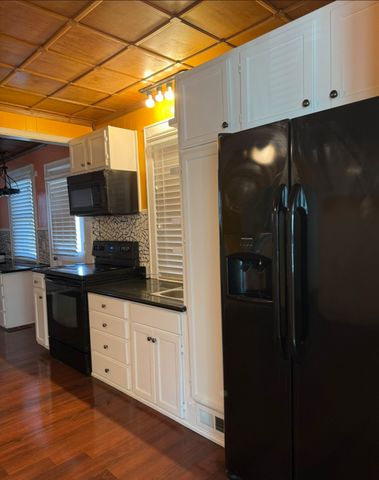 313 W Old Hickory Blvd, Madison, TN 37115