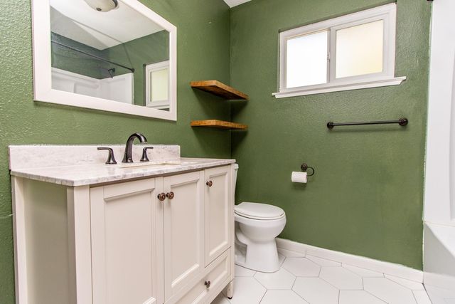 1740 Ogden Way, Turlock, CA 95380