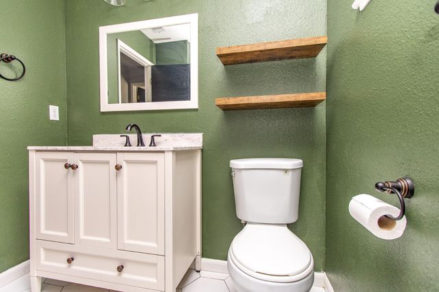 1740 Ogden Way, Turlock, CA 95380