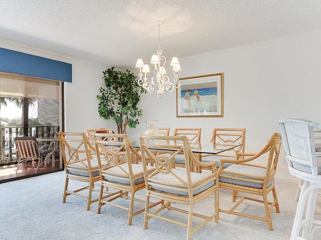 1880 Bay Road 220-I, Vero Beach, FL 32963
