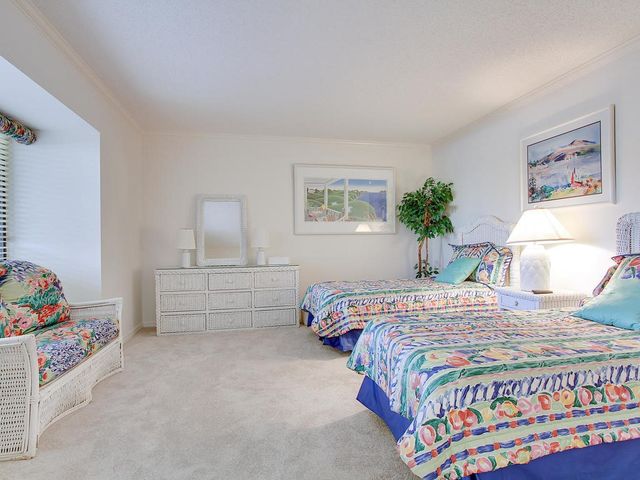 1880 Bay Road 220-I, Vero Beach, FL 32963