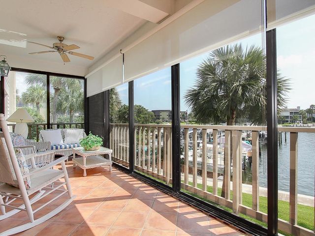 1880 Bay Road 220-I, Vero Beach, FL 32963
