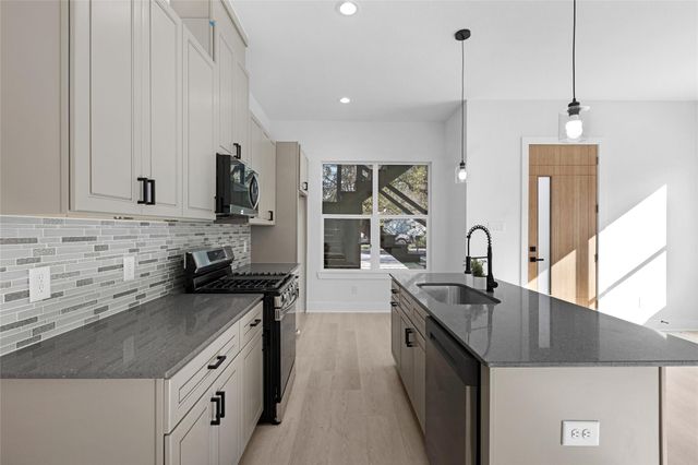 7905 Cora Street B, Houston, TX 77088