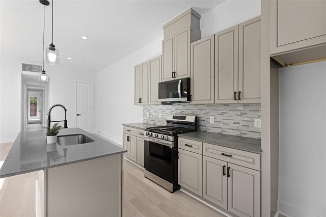 7905 Cora Street B, Houston, TX 77088
