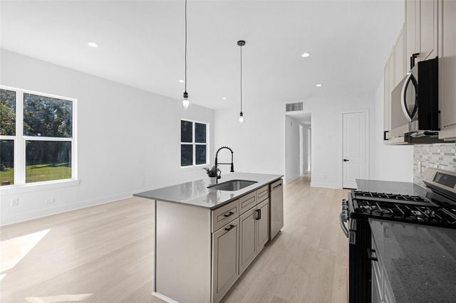 7905 Cora Street B, Houston, TX 77088
