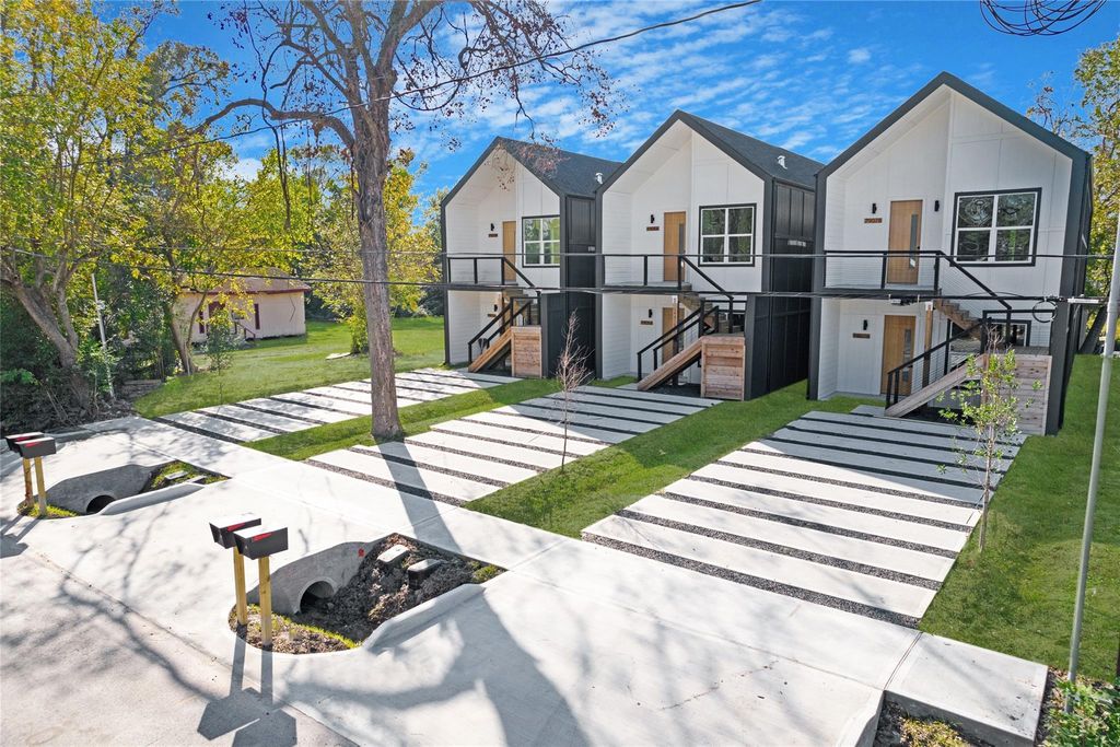 7905 Cora Street B, Houston, TX 77088
