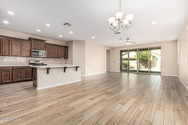 19874 W DEVONSHIRE Avenue, Litchfield Park, AZ 85340