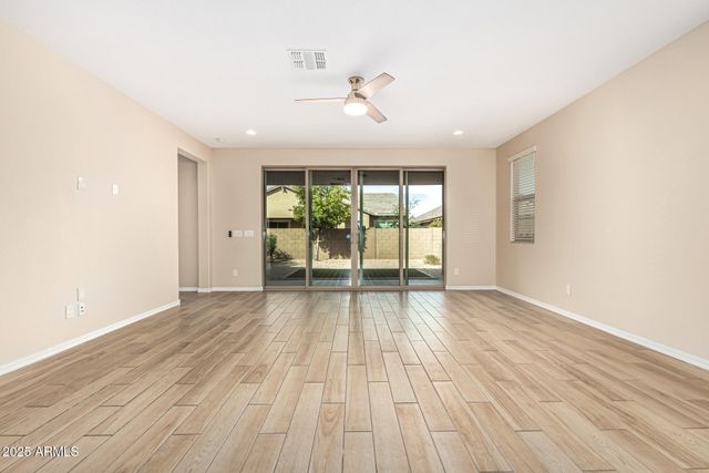 19874 W DEVONSHIRE Avenue, Litchfield Park, AZ 85340