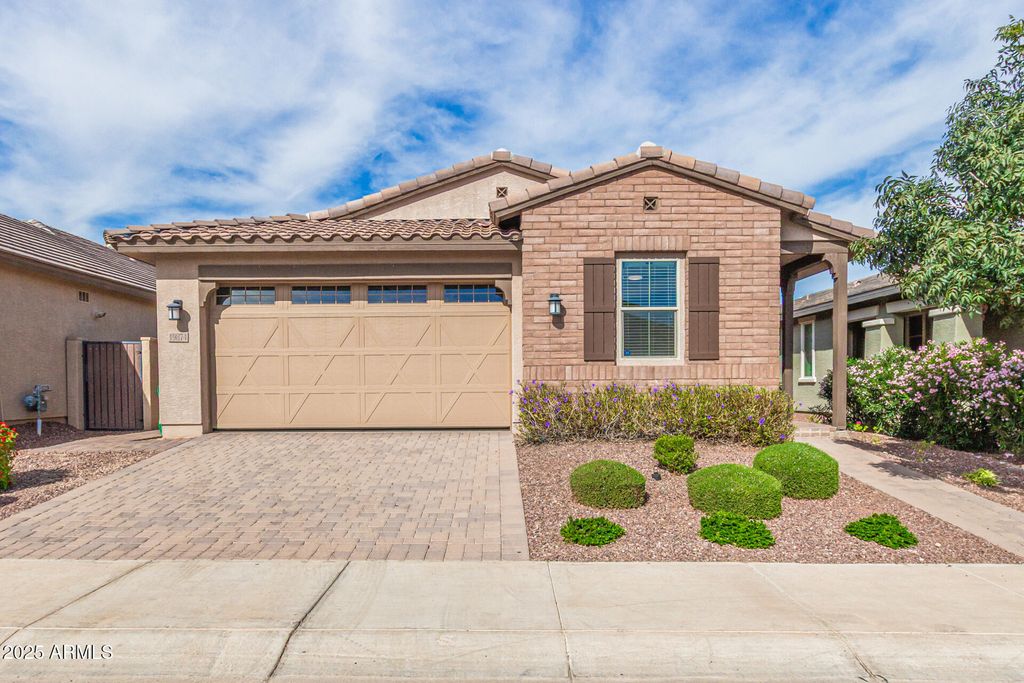 19874 W DEVONSHIRE Avenue, Litchfield Park, AZ 85340