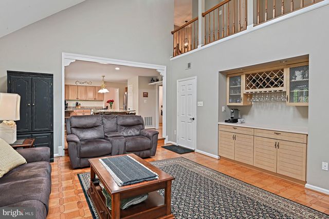 9830 FAUST DR, Vienna, VA 22182