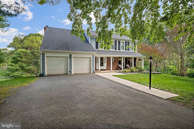 9830 FAUST DR, Vienna, VA 22182