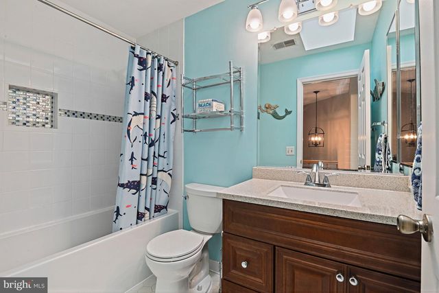 9830 FAUST DR, Vienna, VA 22182