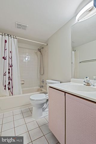9830 FAUST DR, Vienna, VA 22182