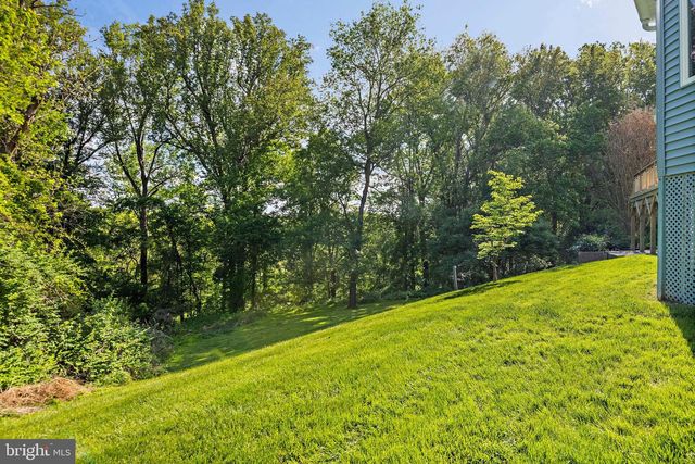 9830 FAUST DR, Vienna, VA 22182