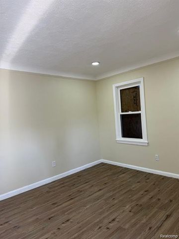 6106 Cadieux Road, Detroit, MI 48224