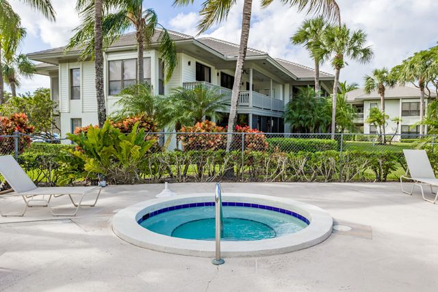 11842 Pebblewood Drive 201, Wellington, FL 33414
