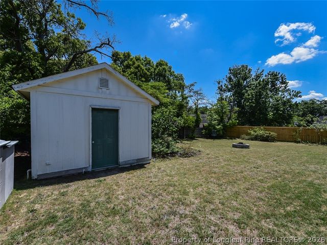 3551 Sturbridge Drive, Hope Mills, NC 28348
