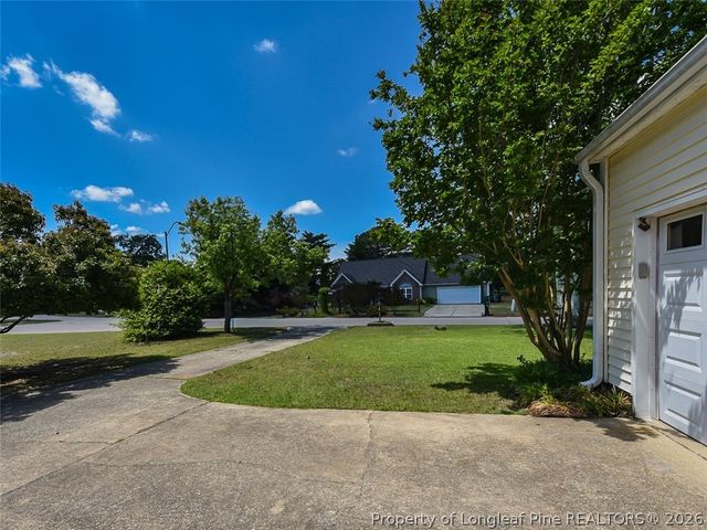 3551 Sturbridge Drive, Hope Mills, NC 28348
