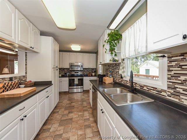 3551 Sturbridge Drive, Hope Mills, NC 28348