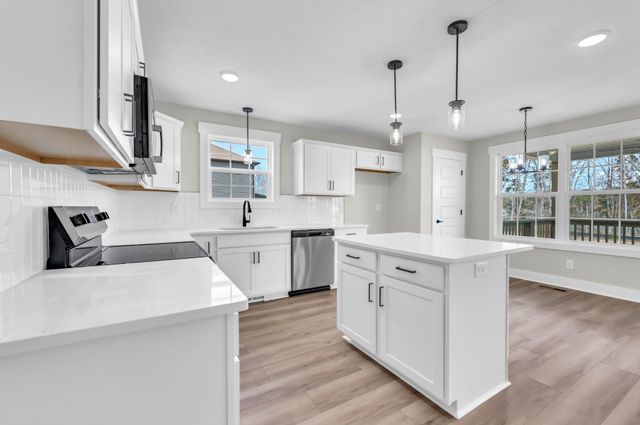 259 Switchgrass Dr, Clarksville, TN 37042