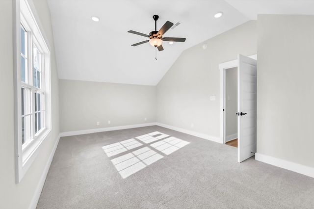 259 Switchgrass Dr, Clarksville, TN 37042