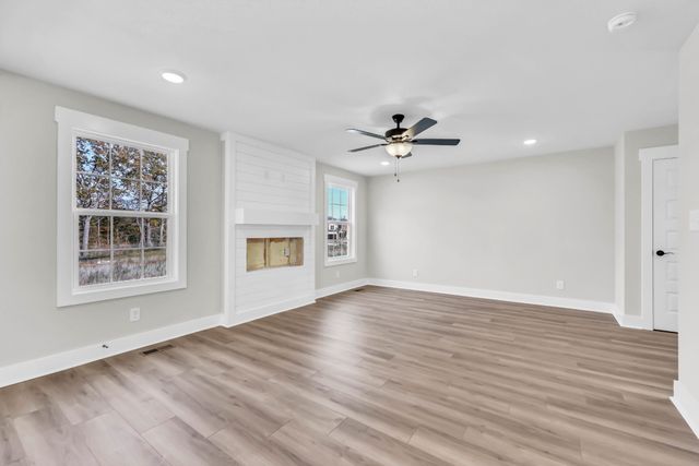 259 Switchgrass Dr, Clarksville, TN 37042