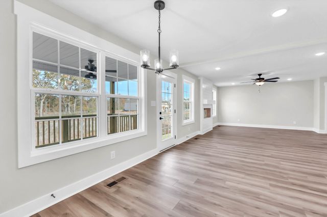 259 Switchgrass Dr, Clarksville, TN 37042