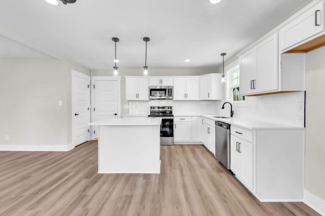 259 Switchgrass Dr, Clarksville, TN 37042