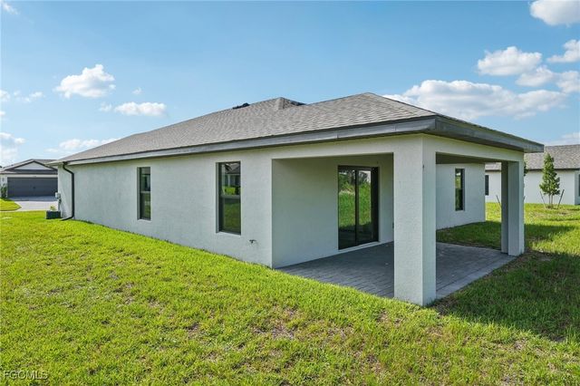 812 Gen D Macarthur AVE, Labelle, FL 33935