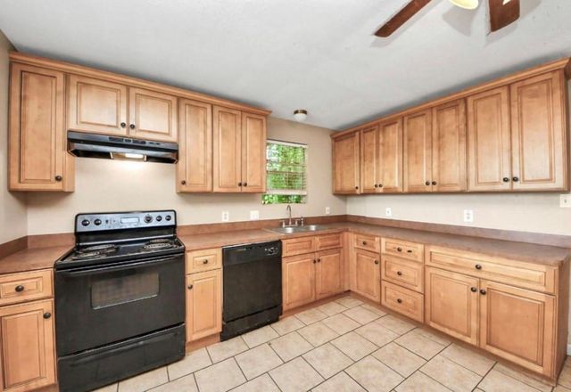 4900 Cr 353, Brazoria, TX 77422