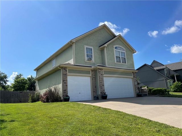 1503 Haystack Road, Raymore, MO 64083