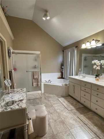 1503 Haystack Road, Raymore, MO 64083