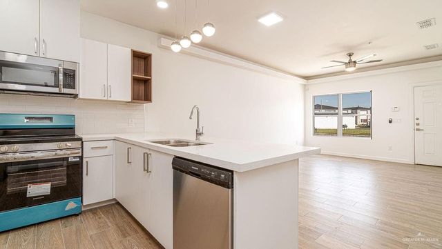 901 E Yuma Avenue, Mcallen, TX 78504