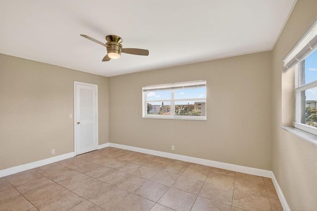 2615 NE 1ST Court 312, Boynton Beach, FL 33435