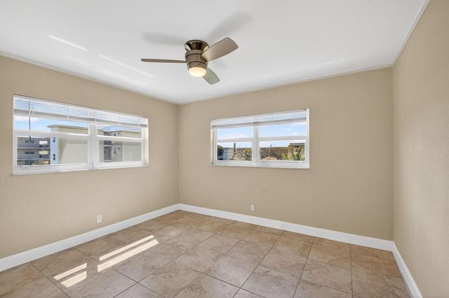 2615 NE 1ST Court 312, Boynton Beach, FL 33435