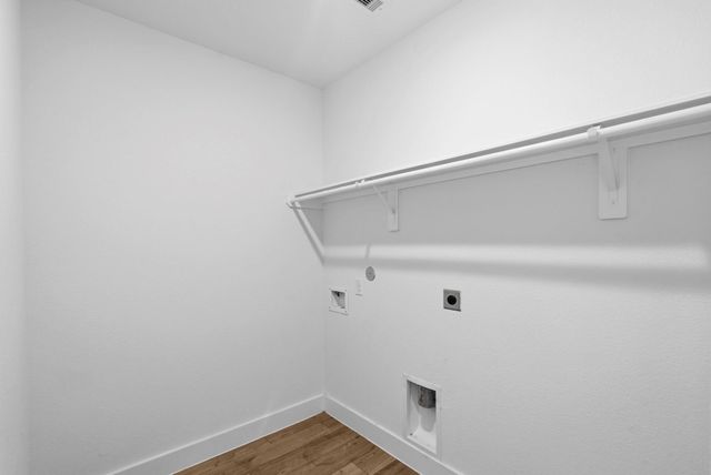 6311 Spanish Moss Drive, Pearland, TX 77584