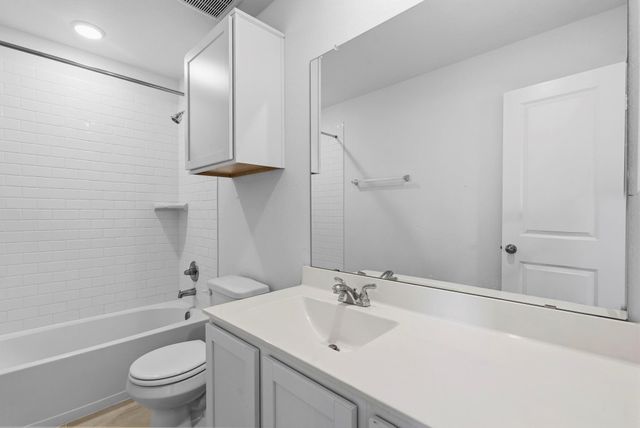 6311 Spanish Moss Drive, Pearland, TX 77584