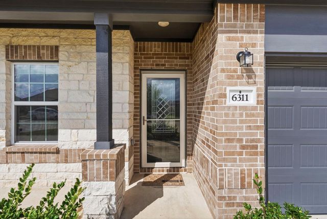 6311 Spanish Moss Drive, Pearland, TX 77584