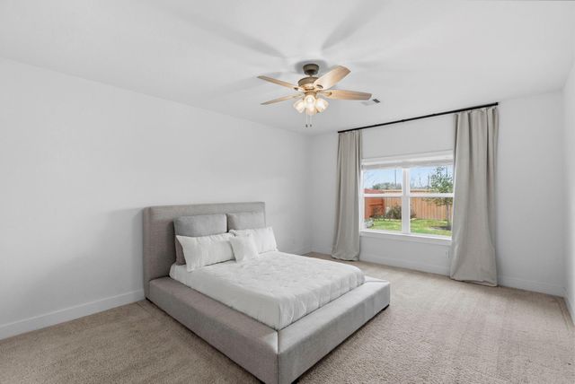 6311 Spanish Moss Drive, Pearland, TX 77584