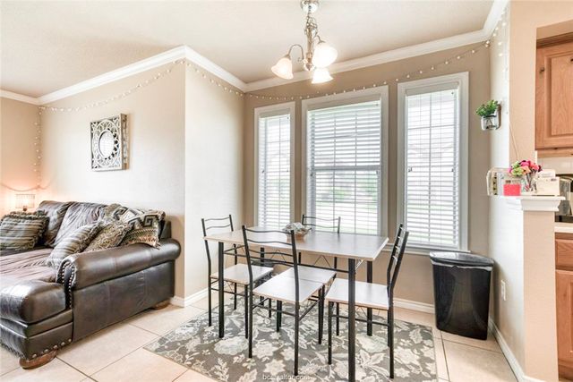 2325 Autumn Chase Loop, College Station, TX 77840