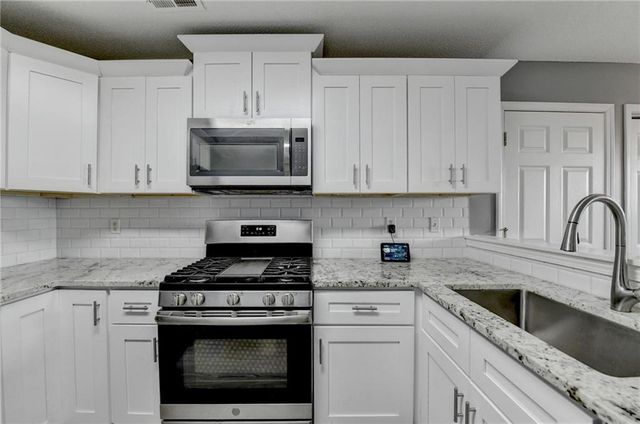 215 Foster Trace Drive, Lawrenceville, GA 30043