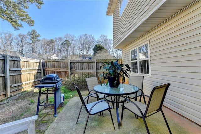 215 Foster Trace Drive, Lawrenceville, GA 30043