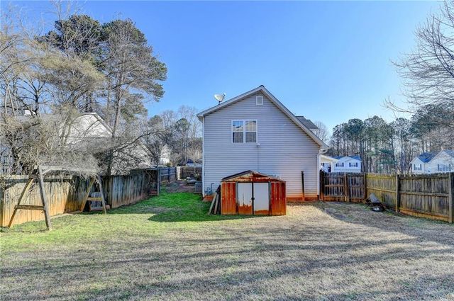 215 Foster Trace Drive, Lawrenceville, GA 30043