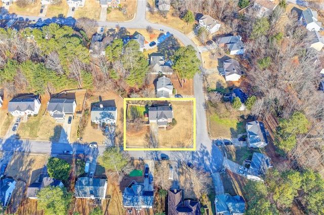 215 Foster Trace Drive, Lawrenceville, GA 30043