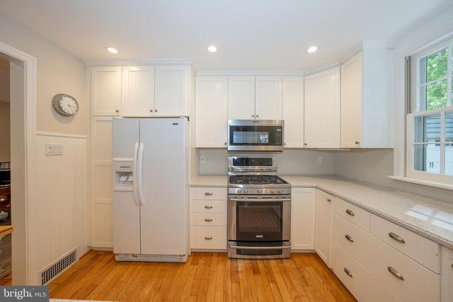 646 BEECHWOOD DR, Havertown, PA 19083