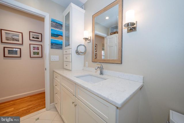 646 BEECHWOOD DR, Havertown, PA 19083
