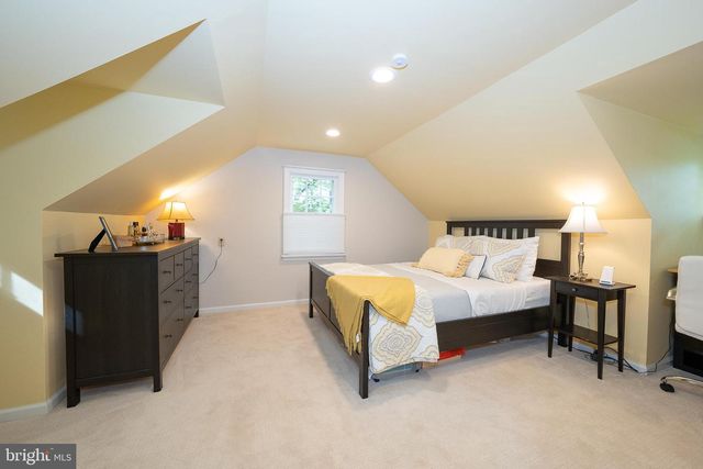 646 BEECHWOOD DR, Havertown, PA 19083
